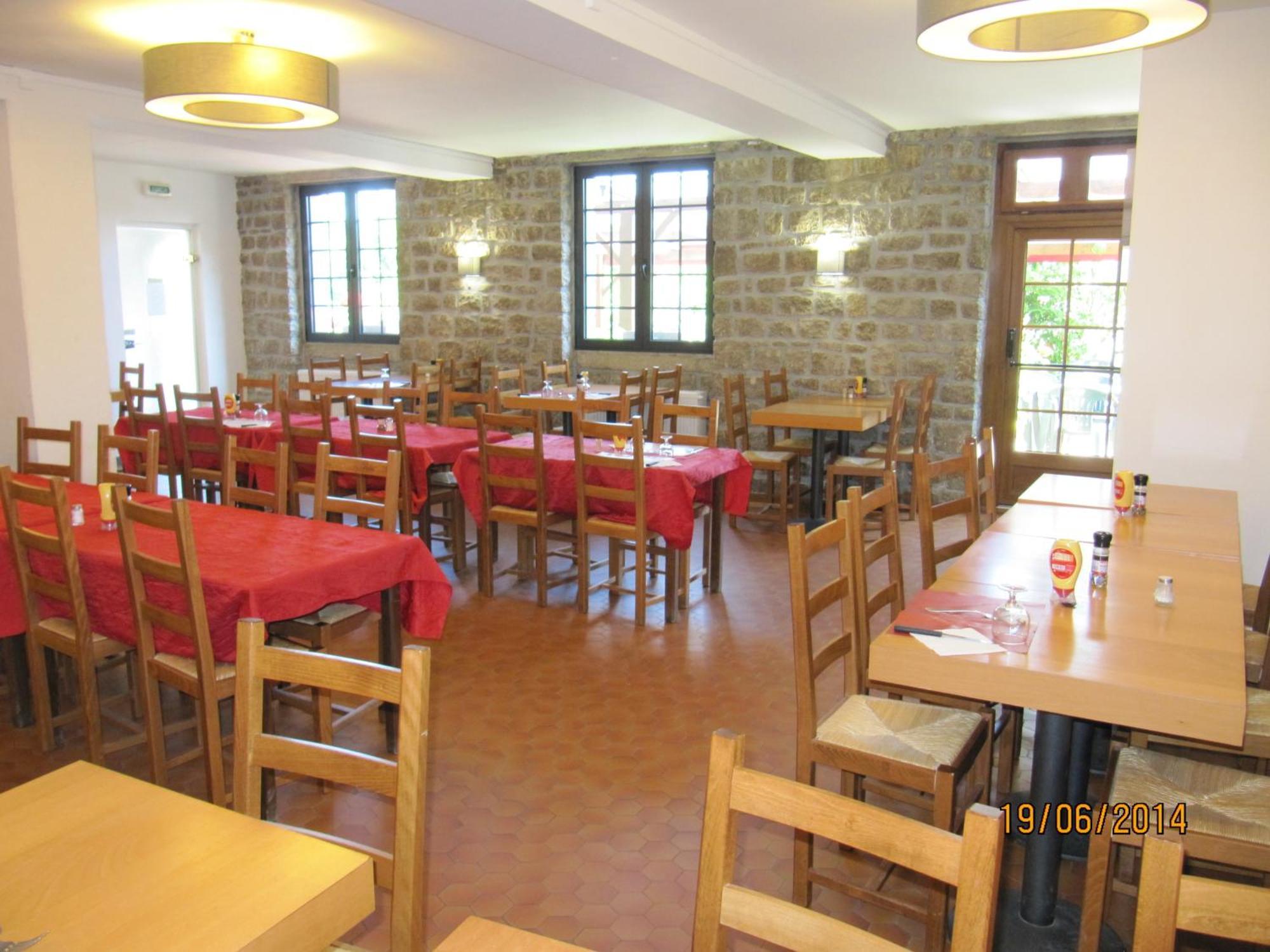Auberge Le Guinefort Léhon Εξωτερικό φωτογραφία